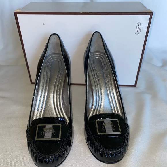 Patent pumps size 8 - Picture 2 of 8